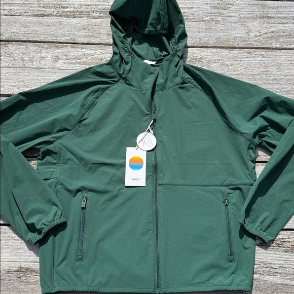 Vuori Jackets & Blazers - Vuori Women's Renew Trainer Shell jacket Viridian green size XL NWT